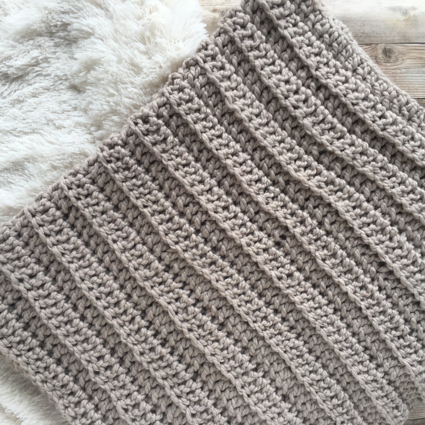 Crochet Pattern x Aspen Throw