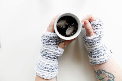 Crochet Pattern x Carter Fingerless Gloves